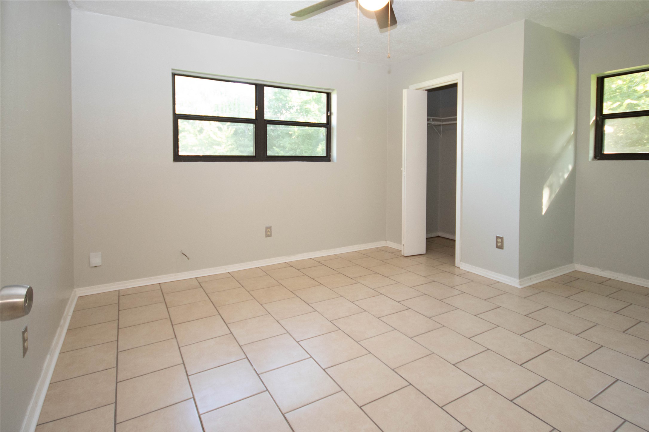 10902 Mosscrest Drive Property Photo 17