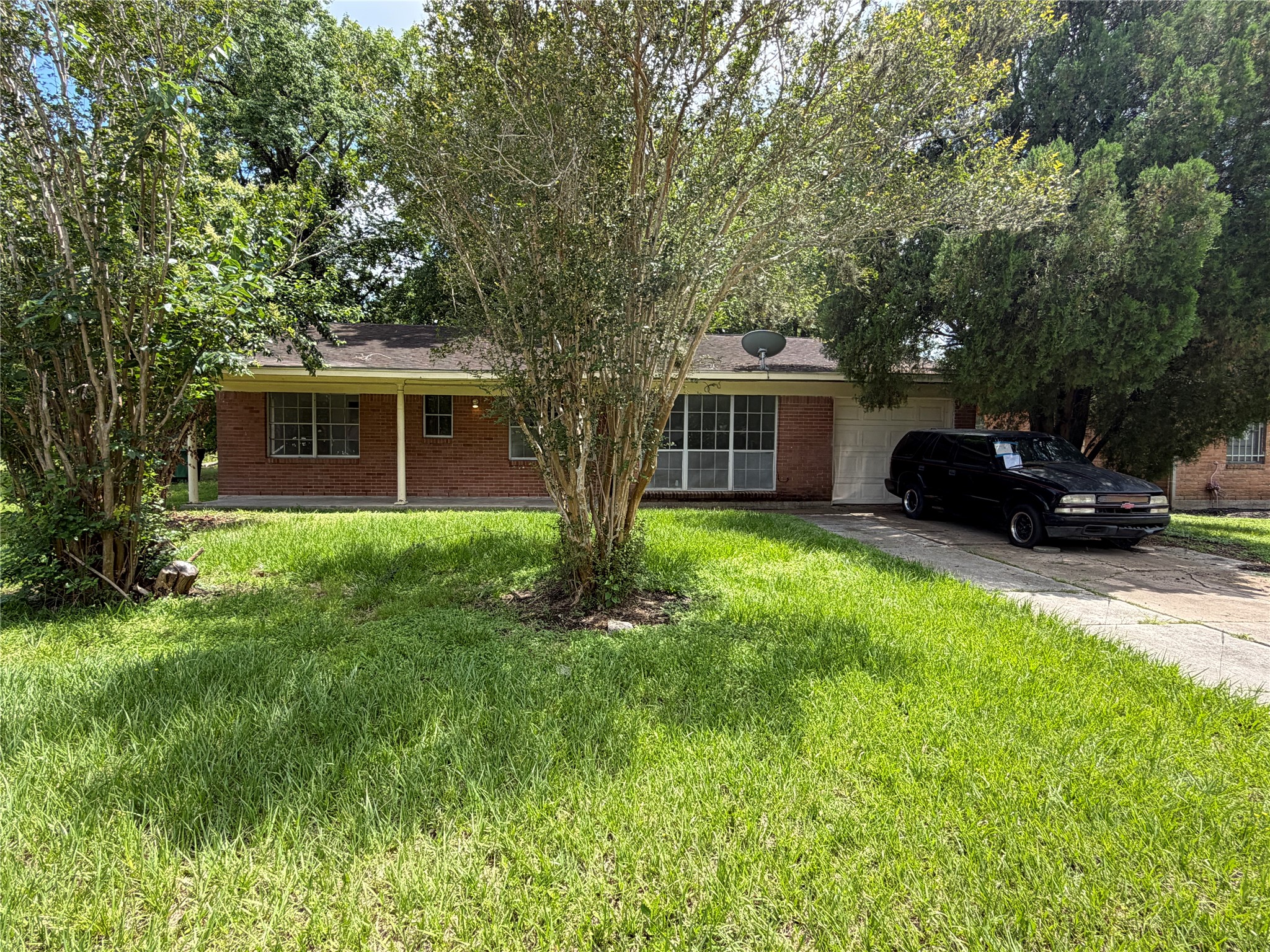 5230 Greylog Drive Property Photo 1