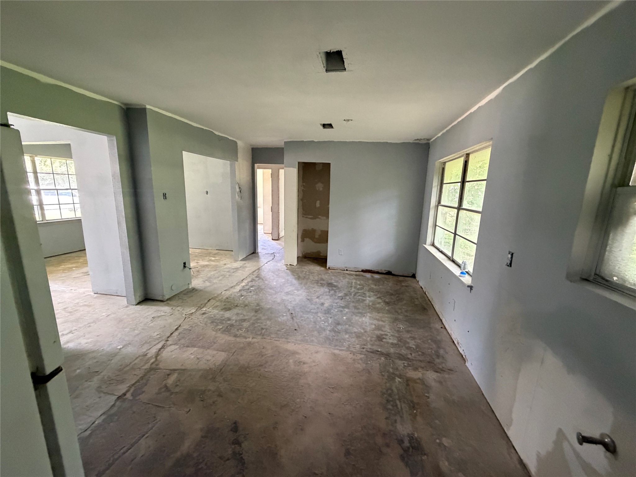 5230 Greylog Drive Property Photo 5