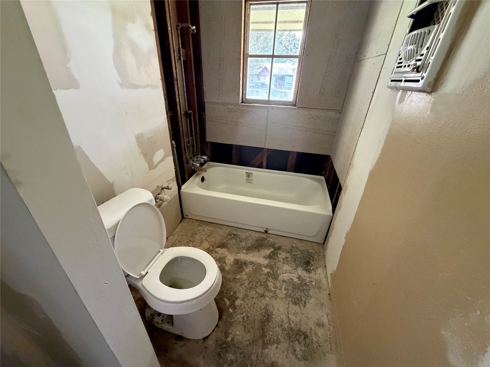 5230 Greylog Drive Property Photo 6