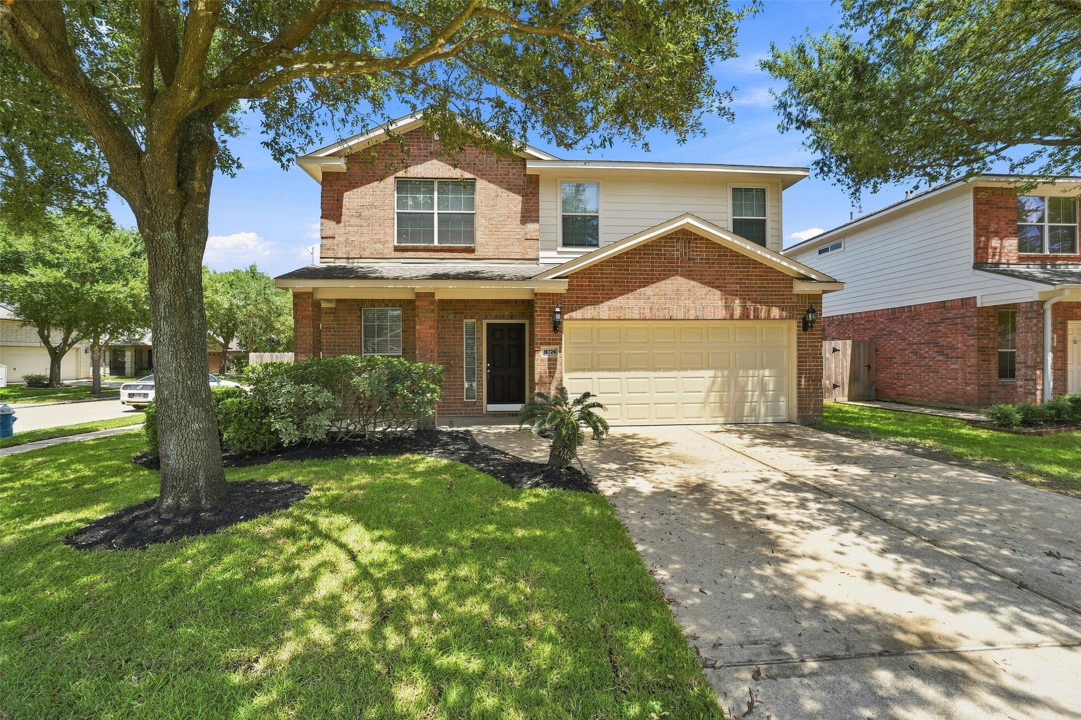 16726 Vivian Point Lane Property Photo 1