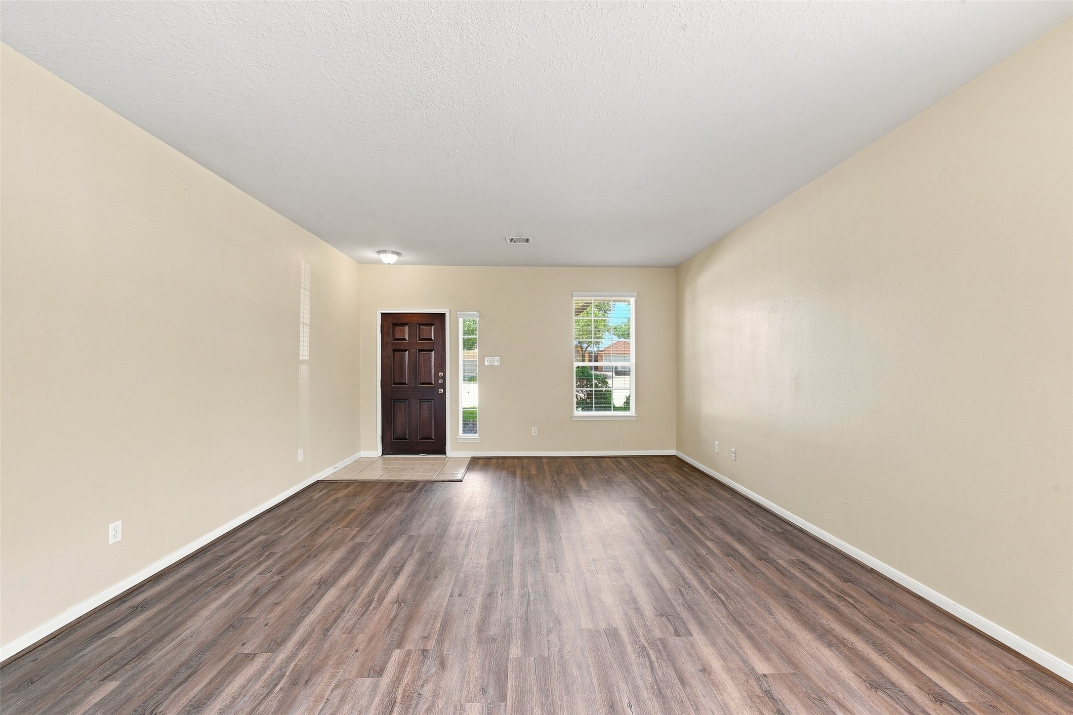 16726 Vivian Point Lane Property Photo 7
