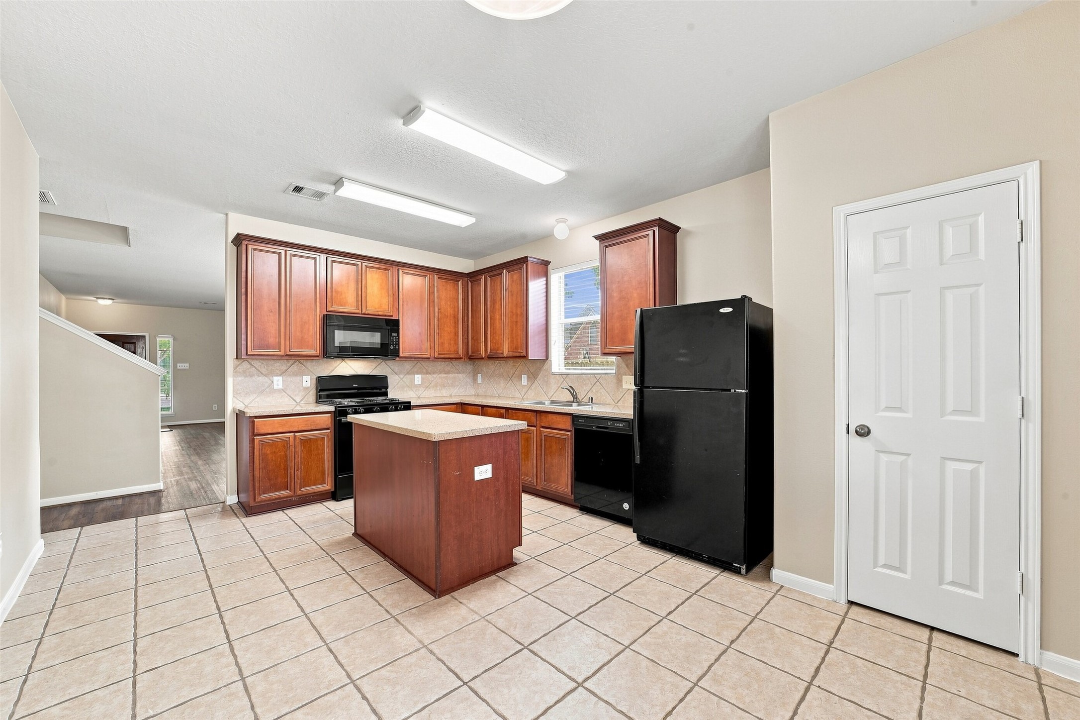 16726 Vivian Point Lane Property Photo 17