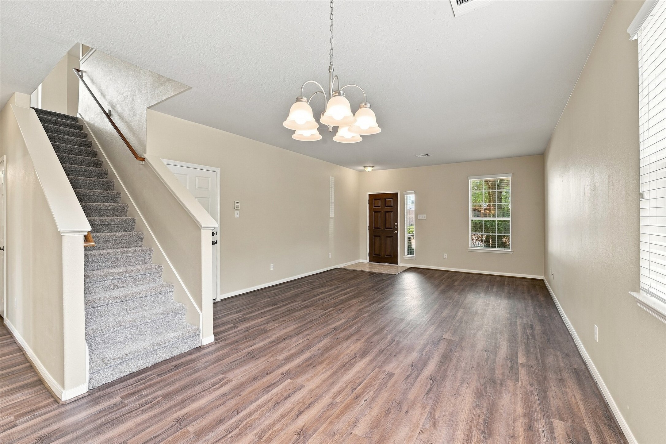 16726 Vivian Point Lane Property Photo 19