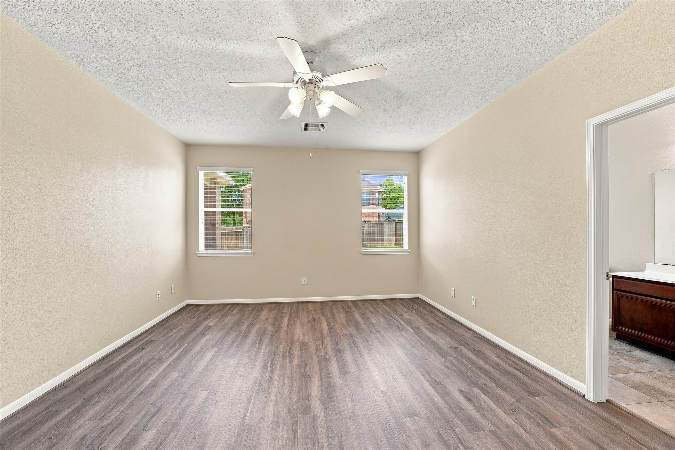 16726 Vivian Point Lane Property Photo 20