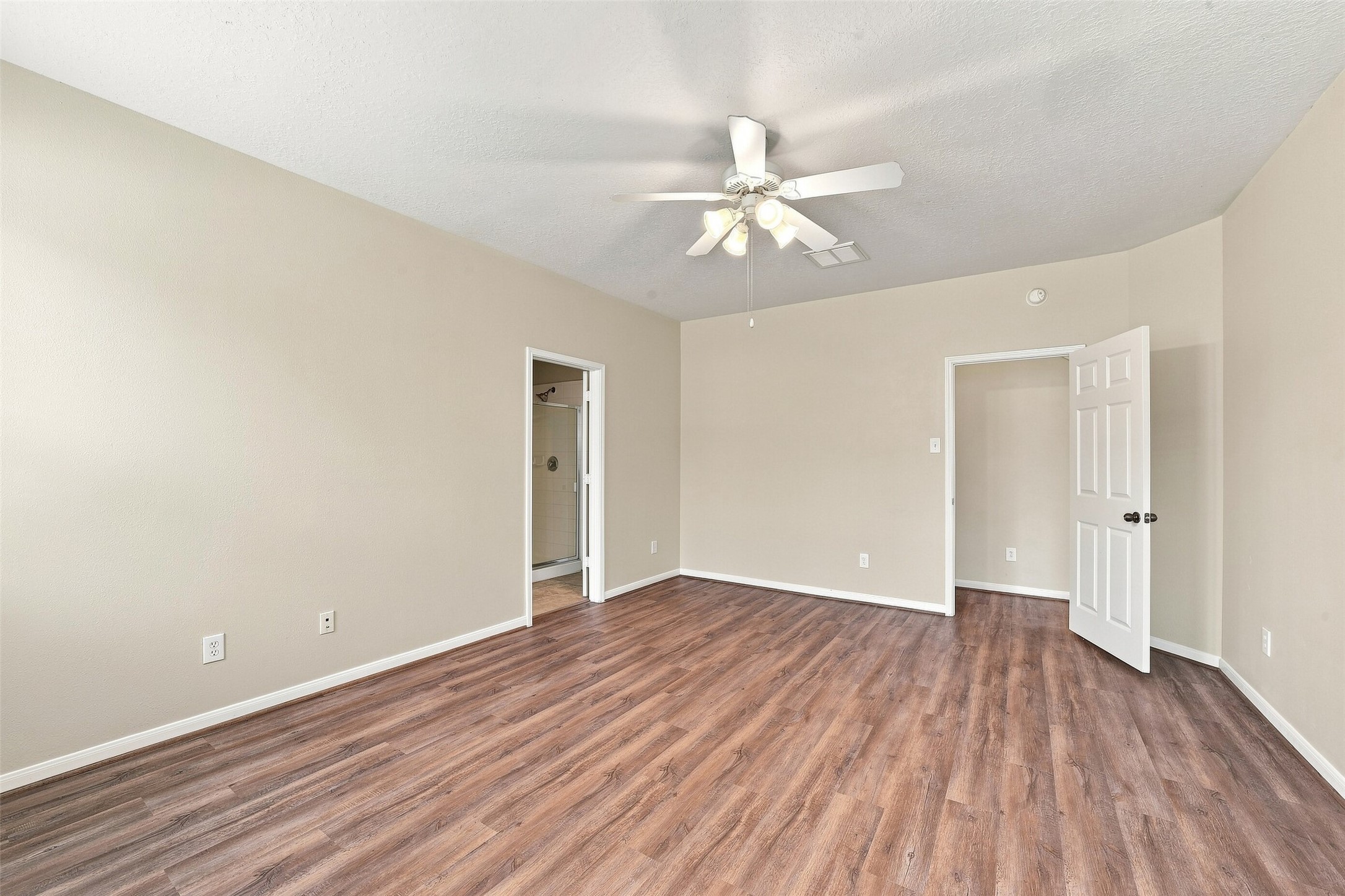 16726 Vivian Point Lane Property Photo 21