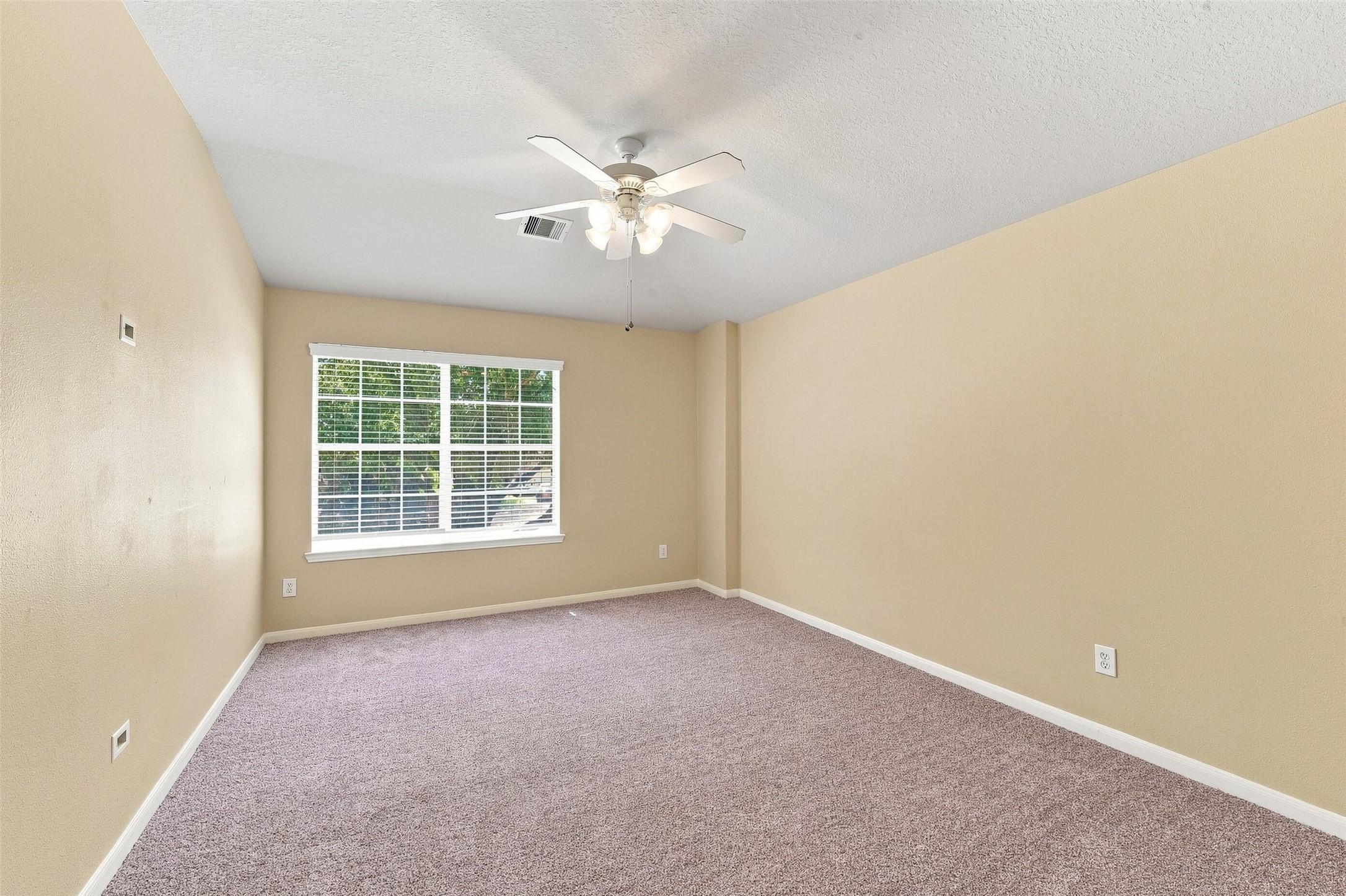16726 Vivian Point Lane Property Photo 29