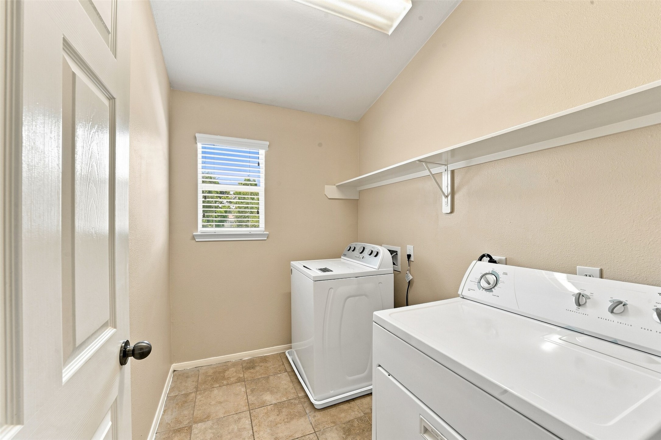 16726 Vivian Point Lane Property Photo 34