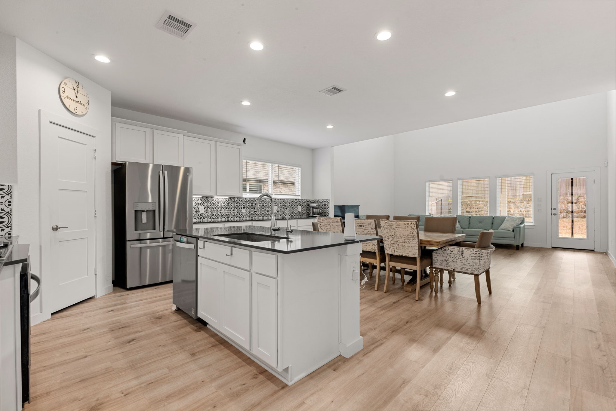 14019 Valley Creek Court Property Photo 2