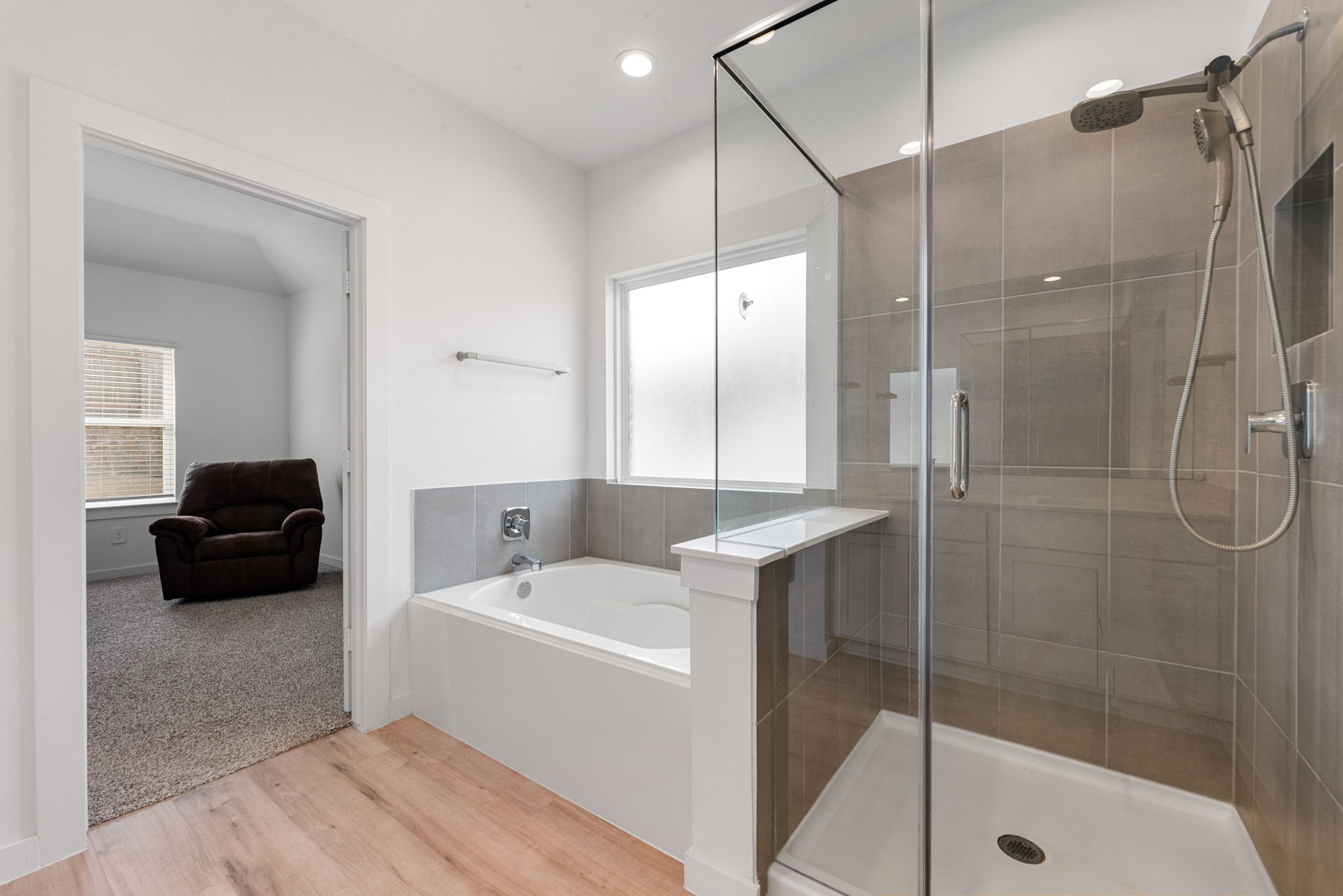 14019 Valley Creek Court Property Photo 12