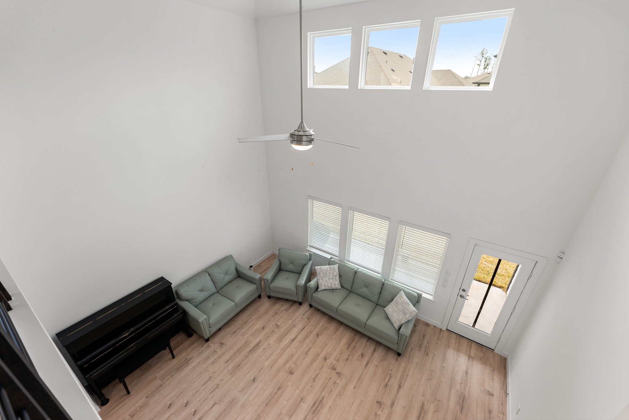 14019 Valley Creek Court Property Photo 17