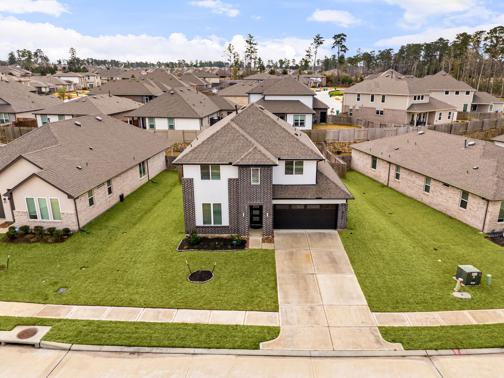 14019 Valley Creek Court Property Photo 24