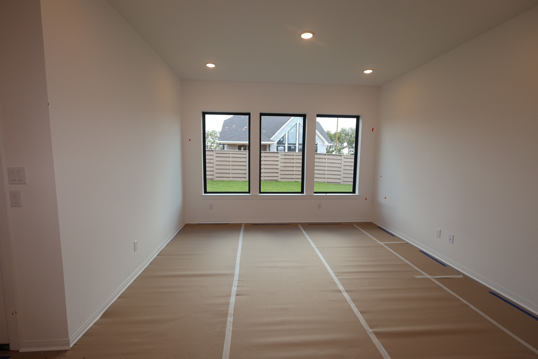 10939 Endeavor Drive Property Photo 10