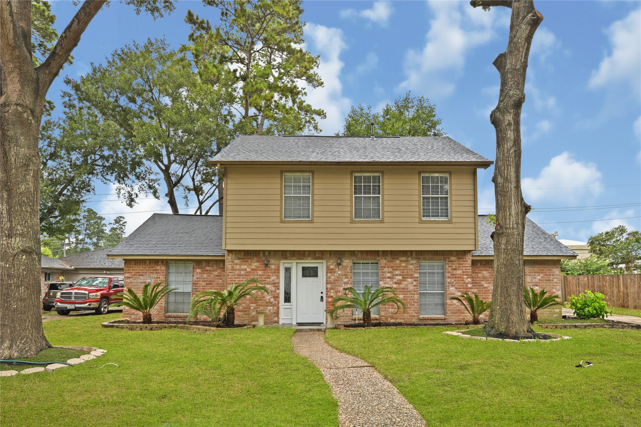 15239 Parkville Drive Property Photo 1