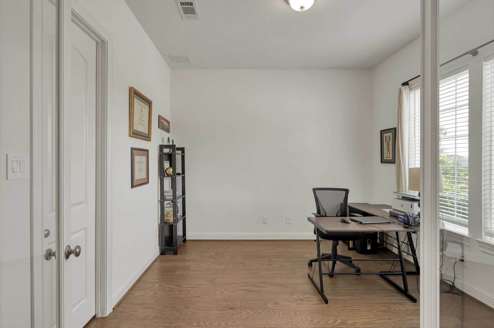 9738 Dani Lake Drive Property Photo 6