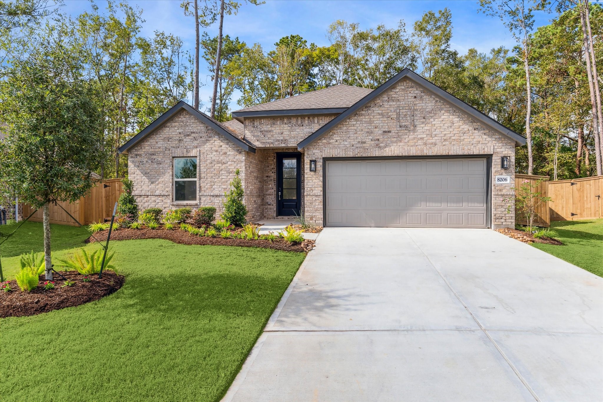 8206 Boundary Waters Drive Property Photo 1
