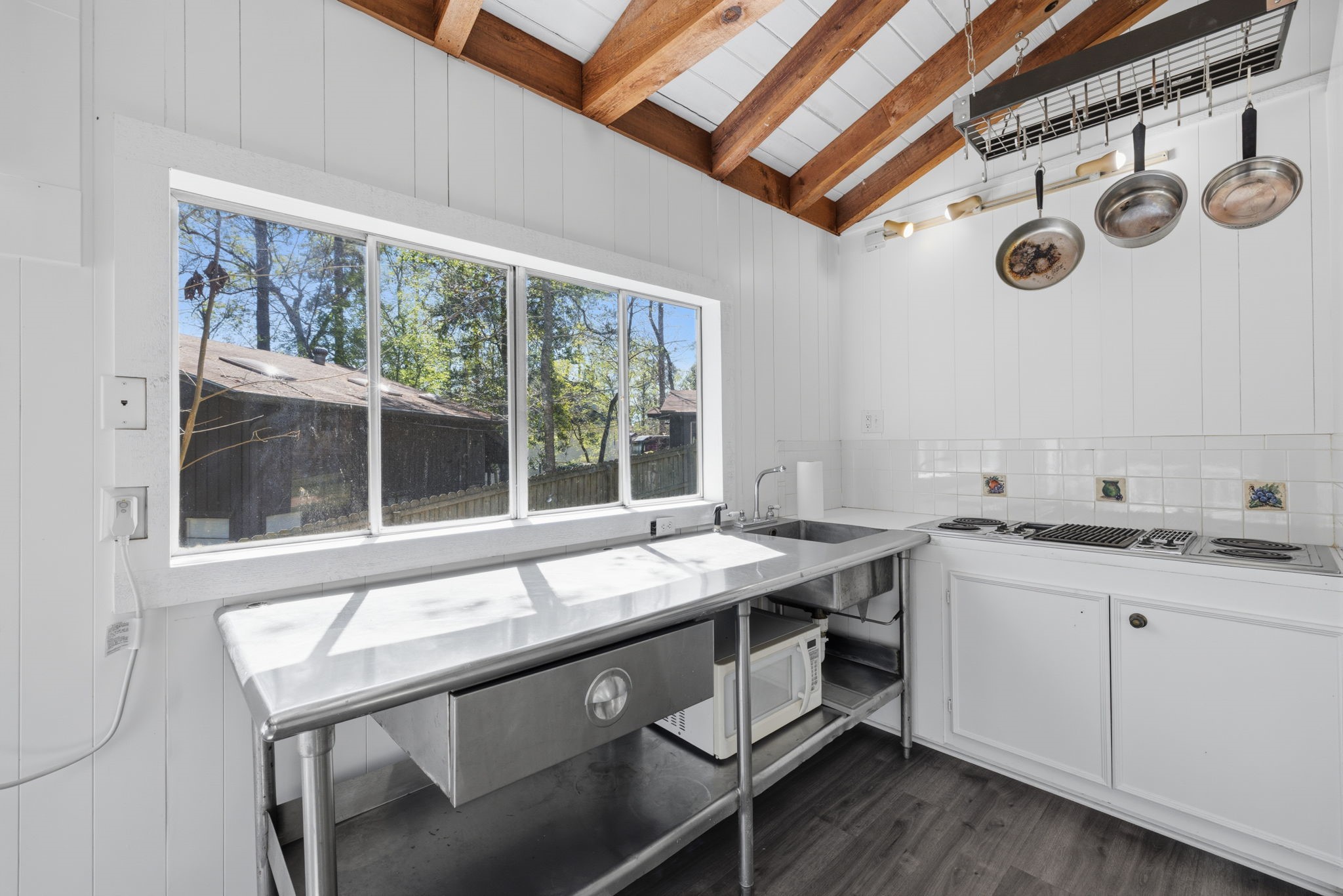 400 Driftwood Drive Property Photo 11