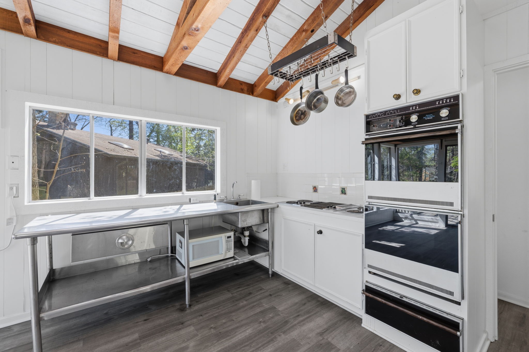 400 Driftwood Drive Property Photo 12