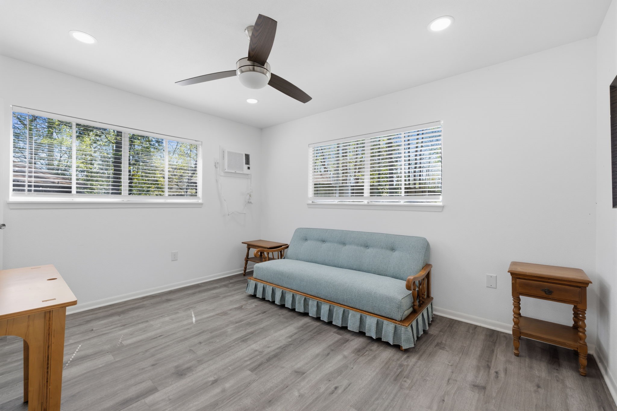 400 Driftwood Drive Property Photo 13