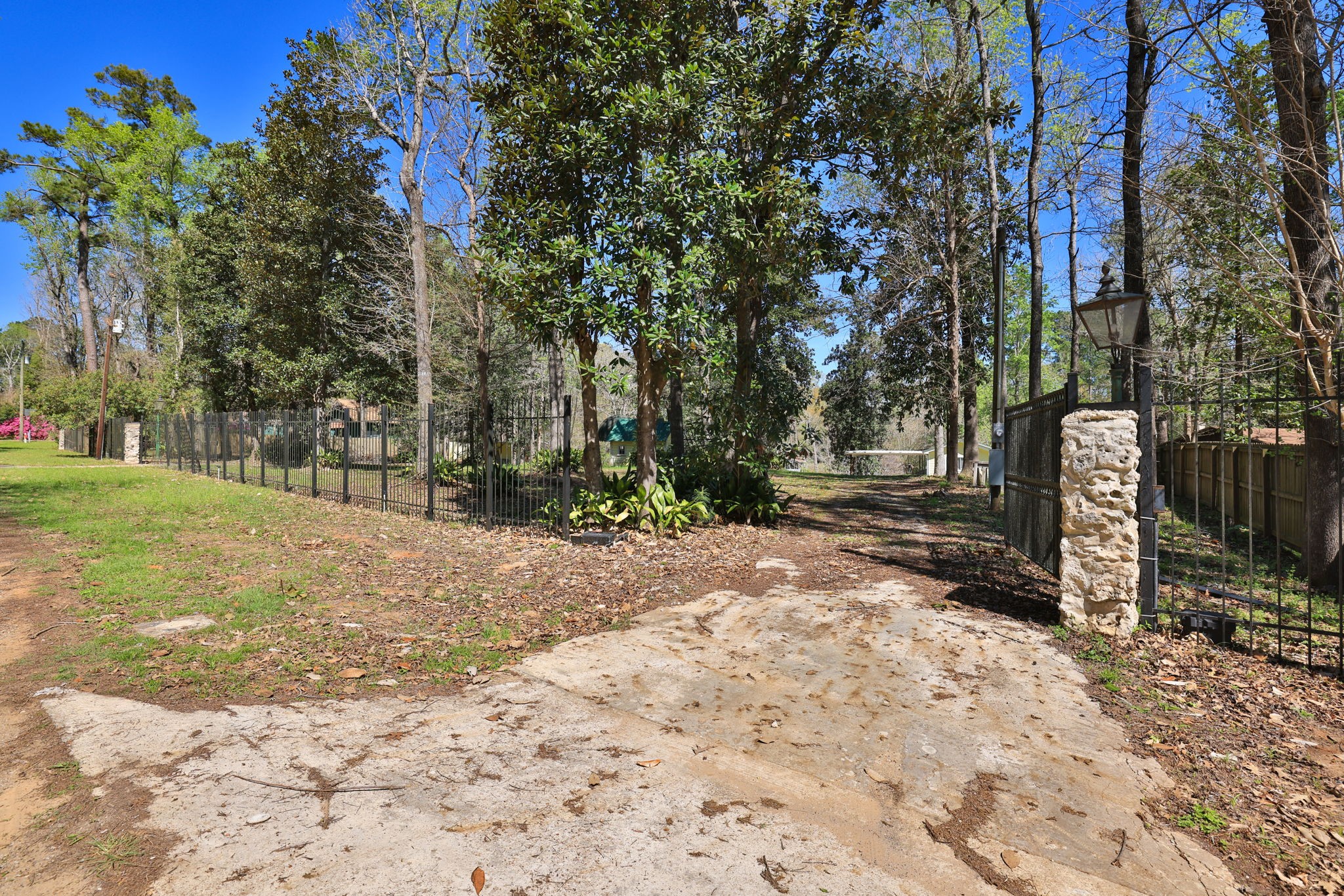 400 Driftwood Drive Property Photo 16