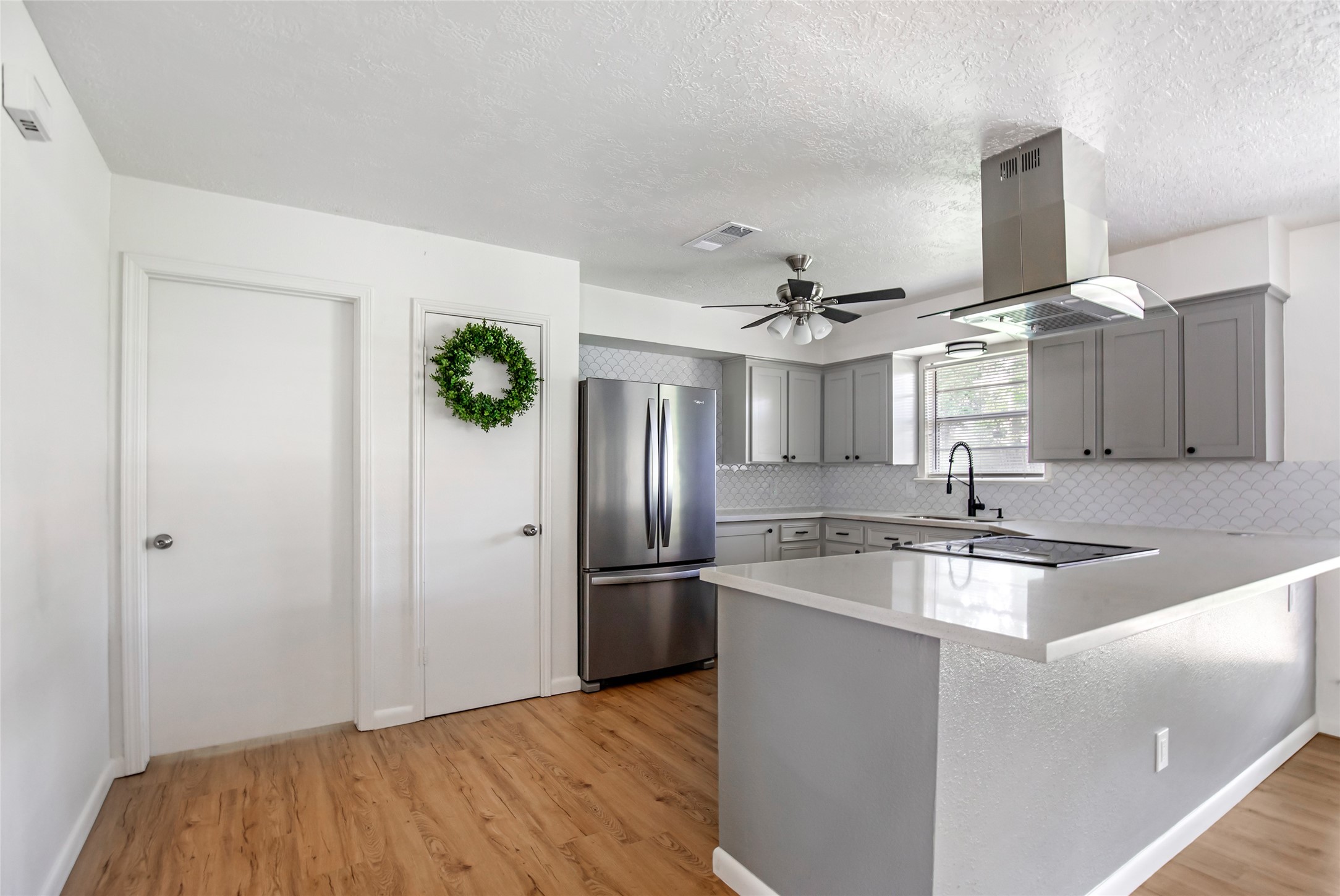 212 Normal Park Drive Property Photo 4