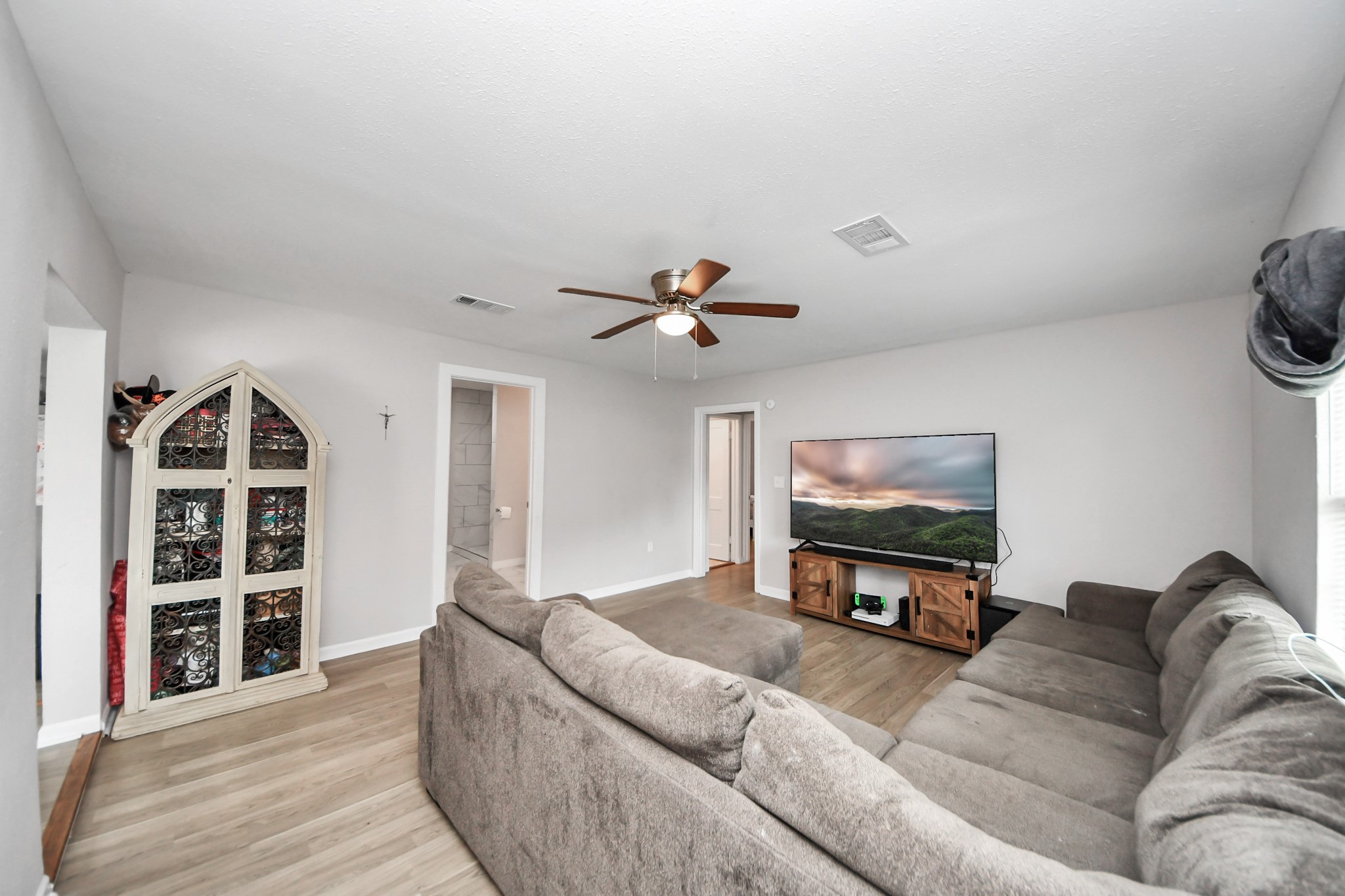 10118 Norvic Street Property Photo 3