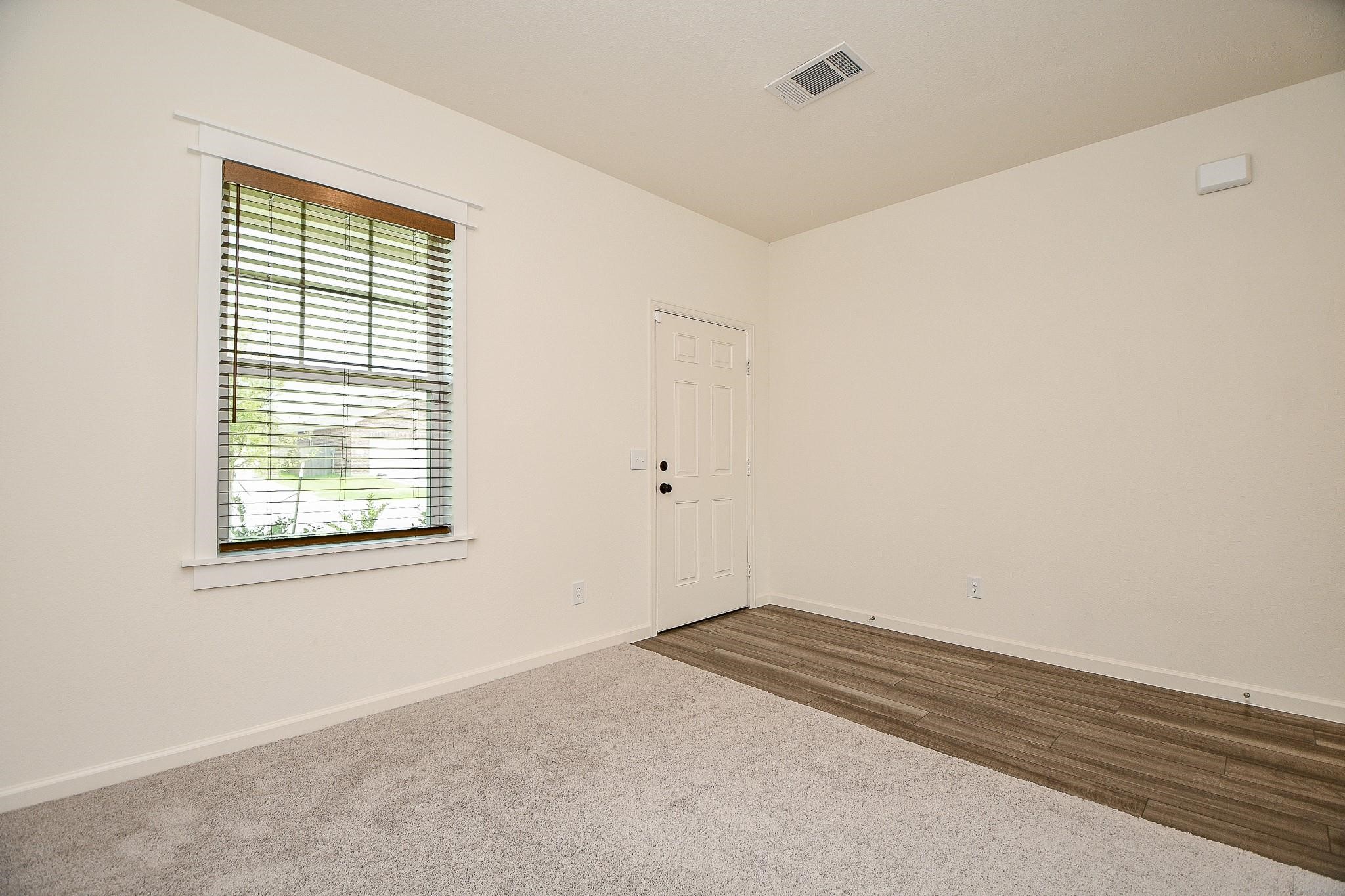 13526 Kinsman Road Property Photo 2