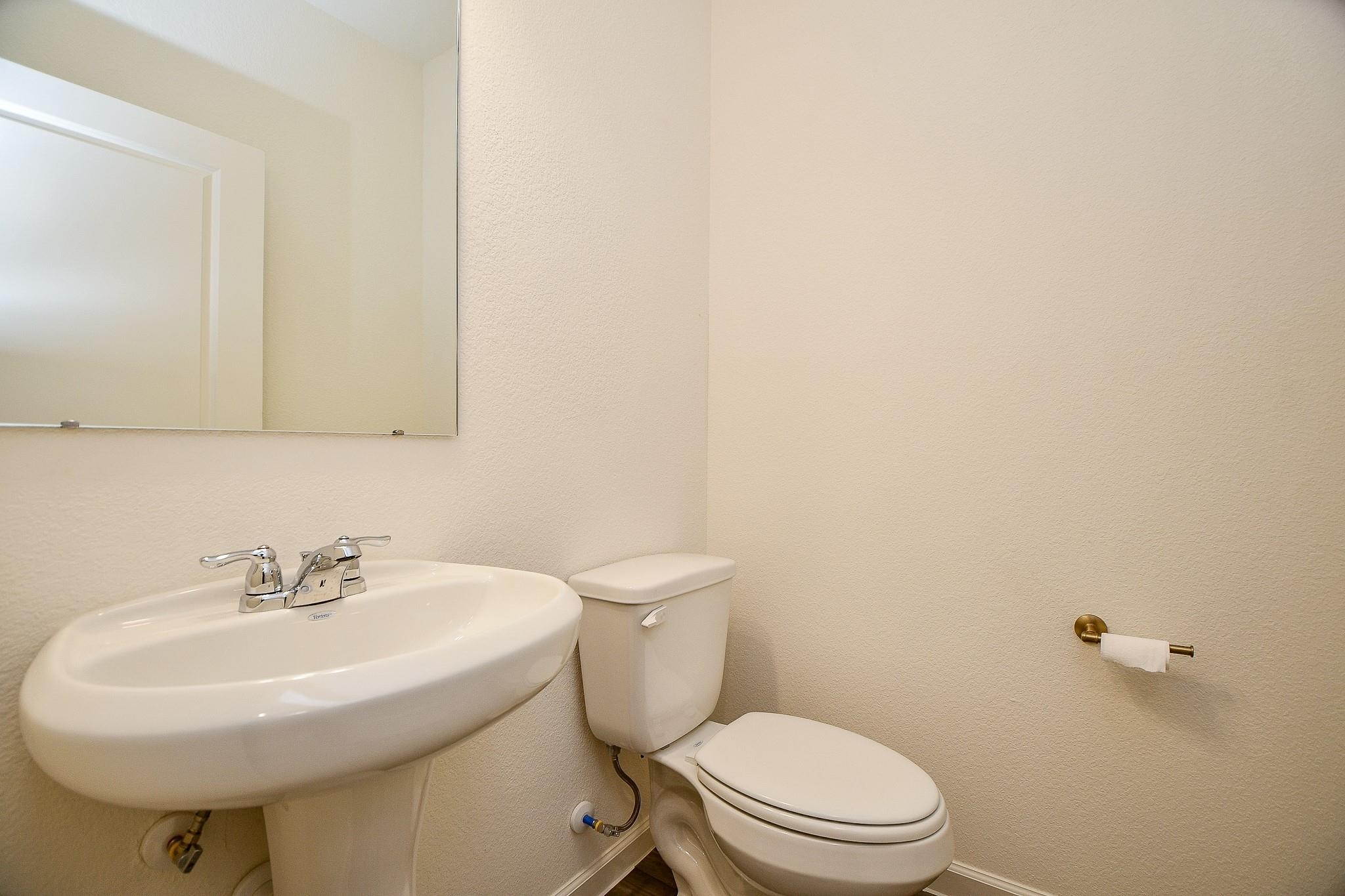 13526 Kinsman Road Property Photo 4