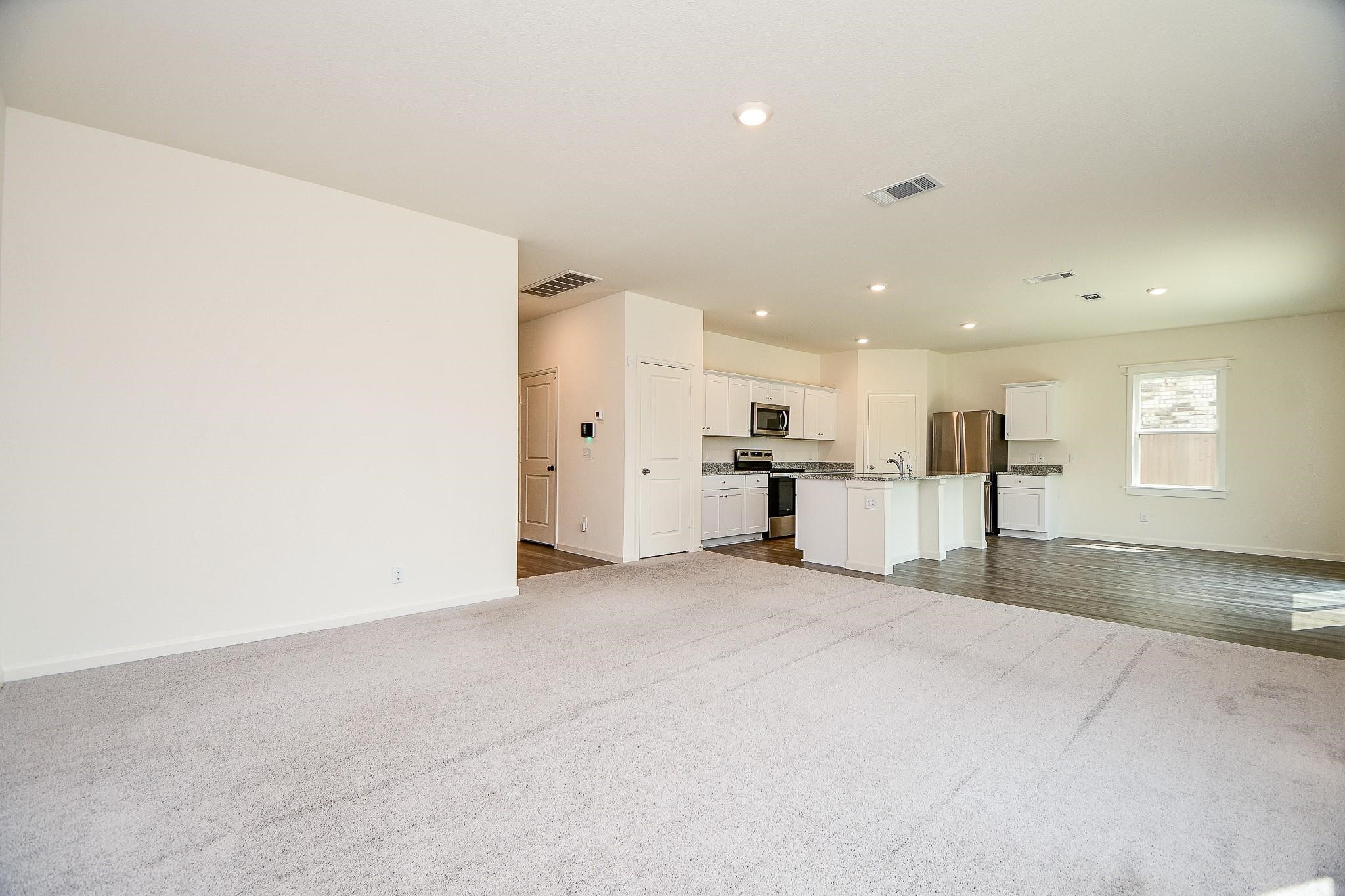 13526 Kinsman Road Property Photo 7