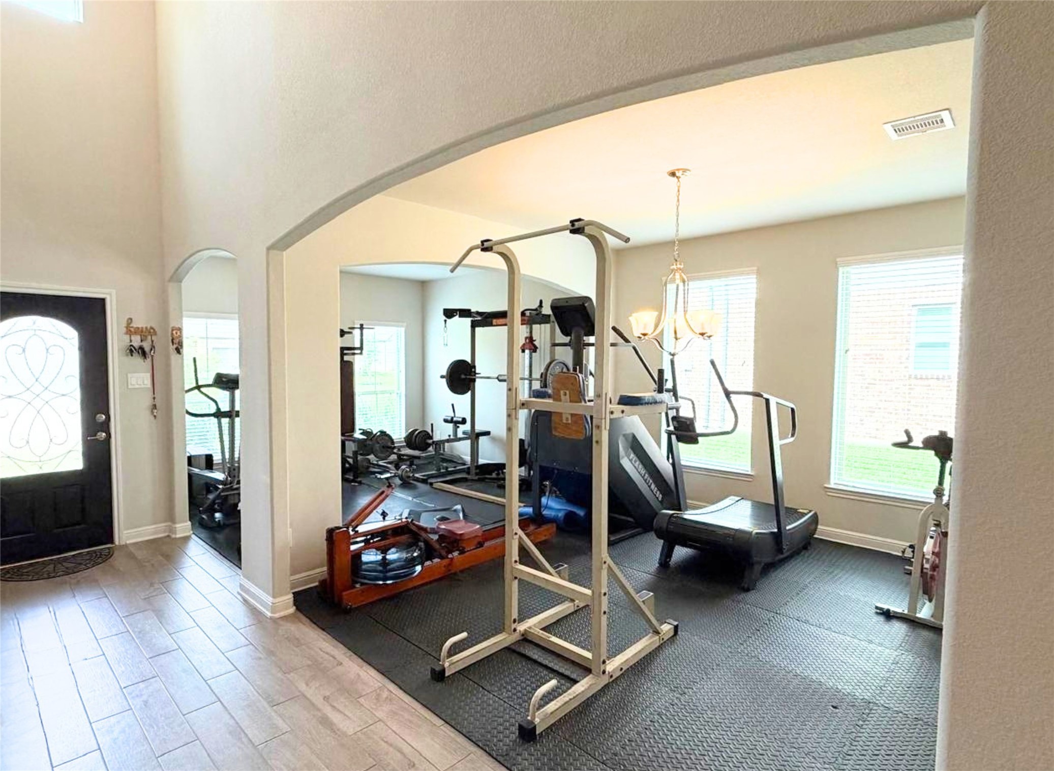 244 Upland Drive Property Photo 6