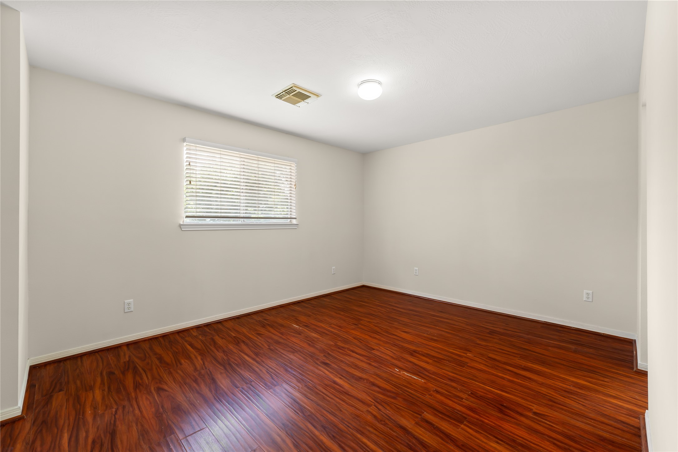 4111 Surreydon Drive Property Photo 25