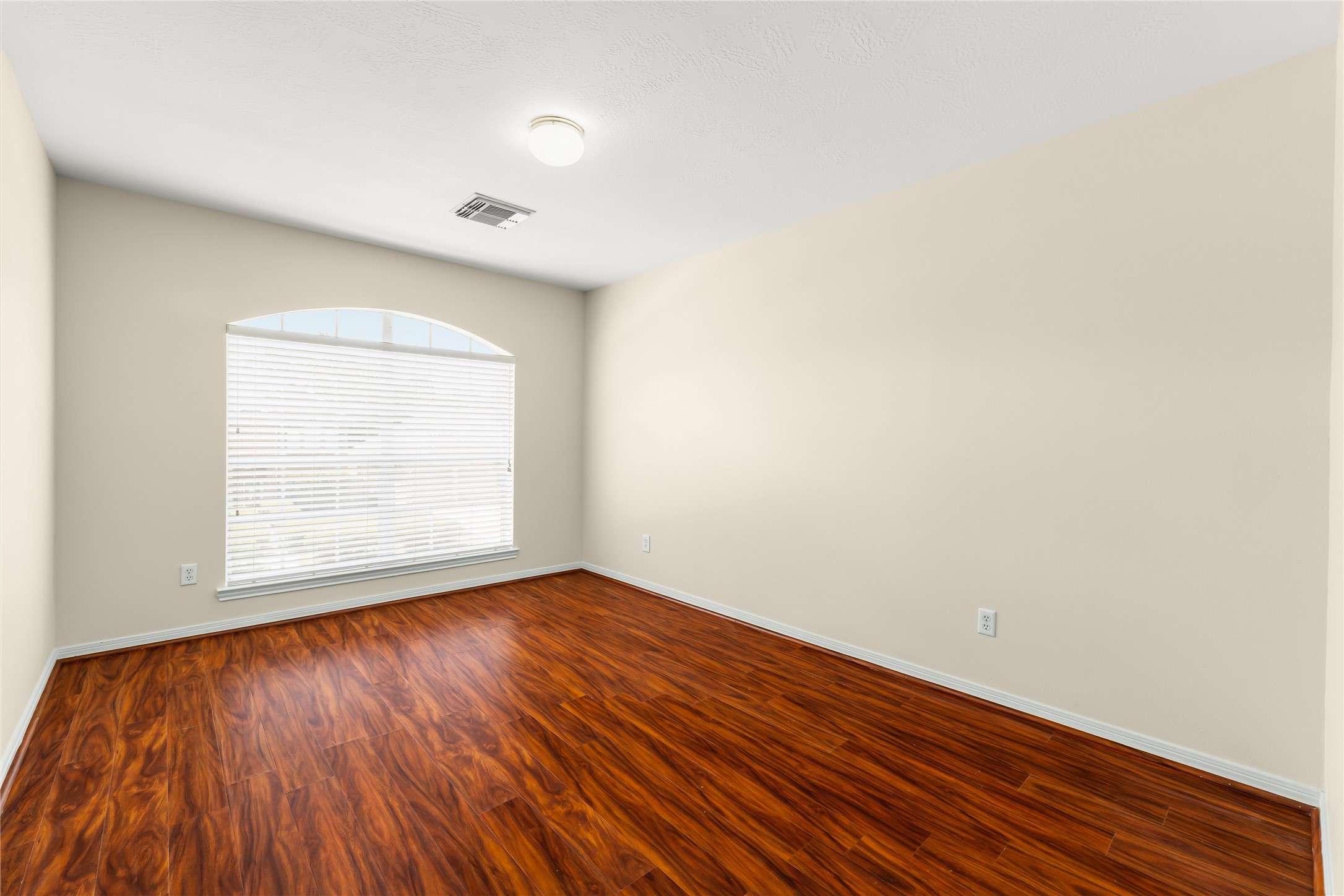 4111 Surreydon Drive Property Photo 26