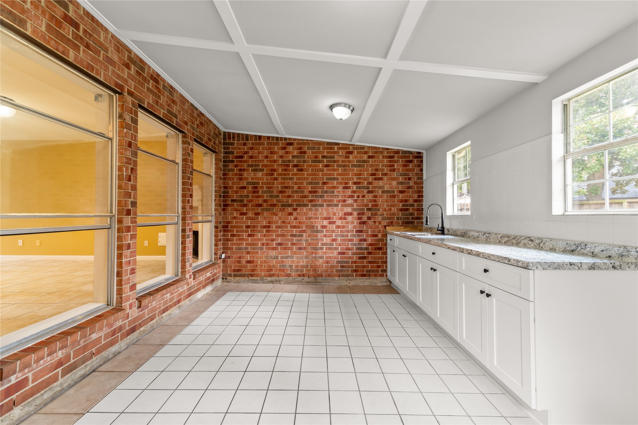 4111 Surreydon Drive Property Photo 31