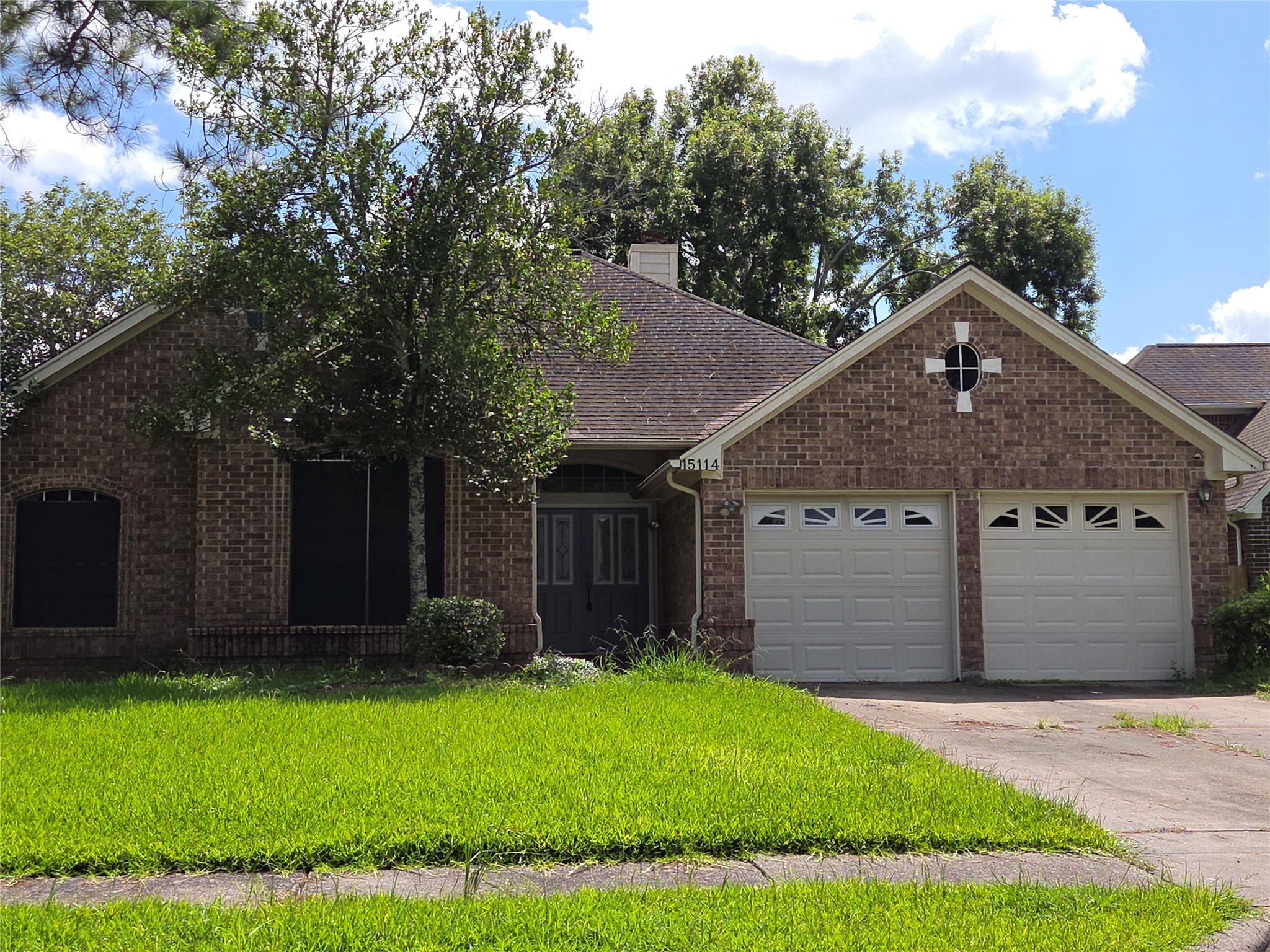 15114 Farndale Drive Property Photo 1