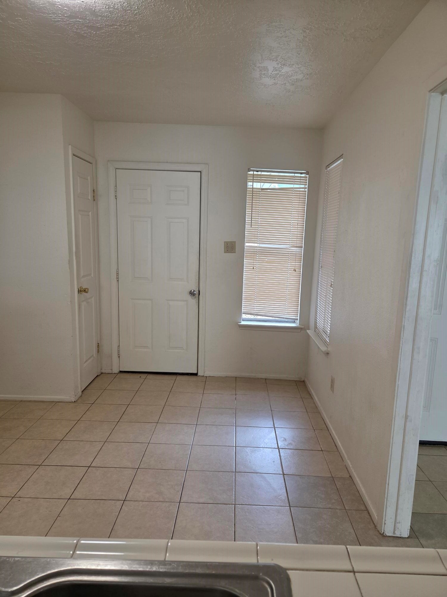 4819 Roserock Lane Property Photo 8