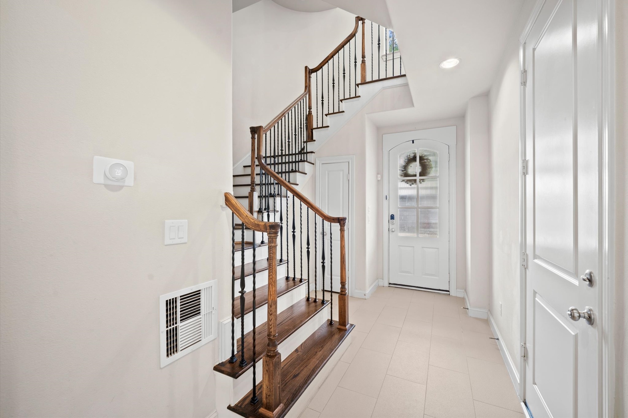 2710 Arabelle Grove Property Photo 6