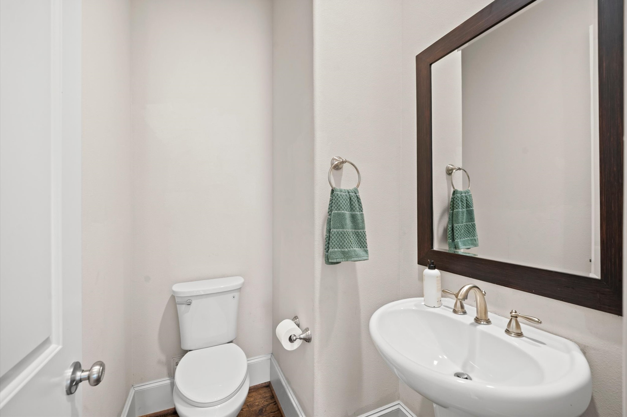 2710 Arabelle Grove Property Photo 10