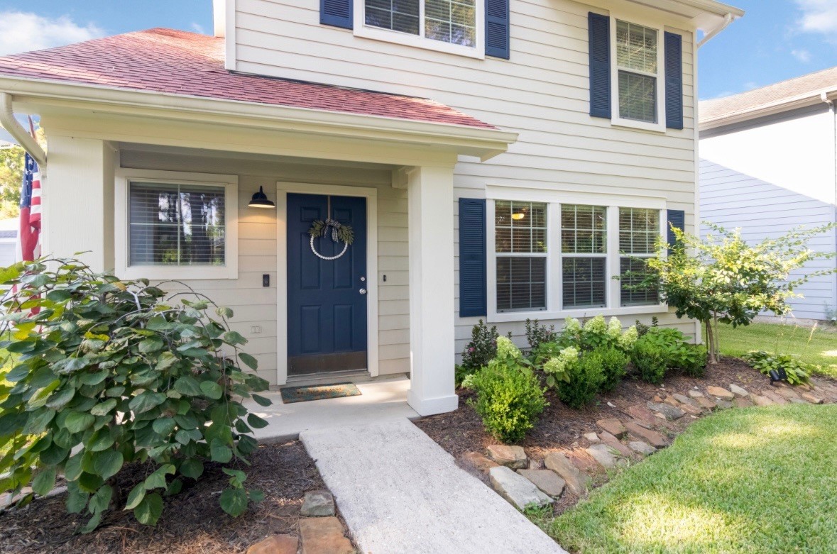 6118 Spruce Bough Court Property Photo 2