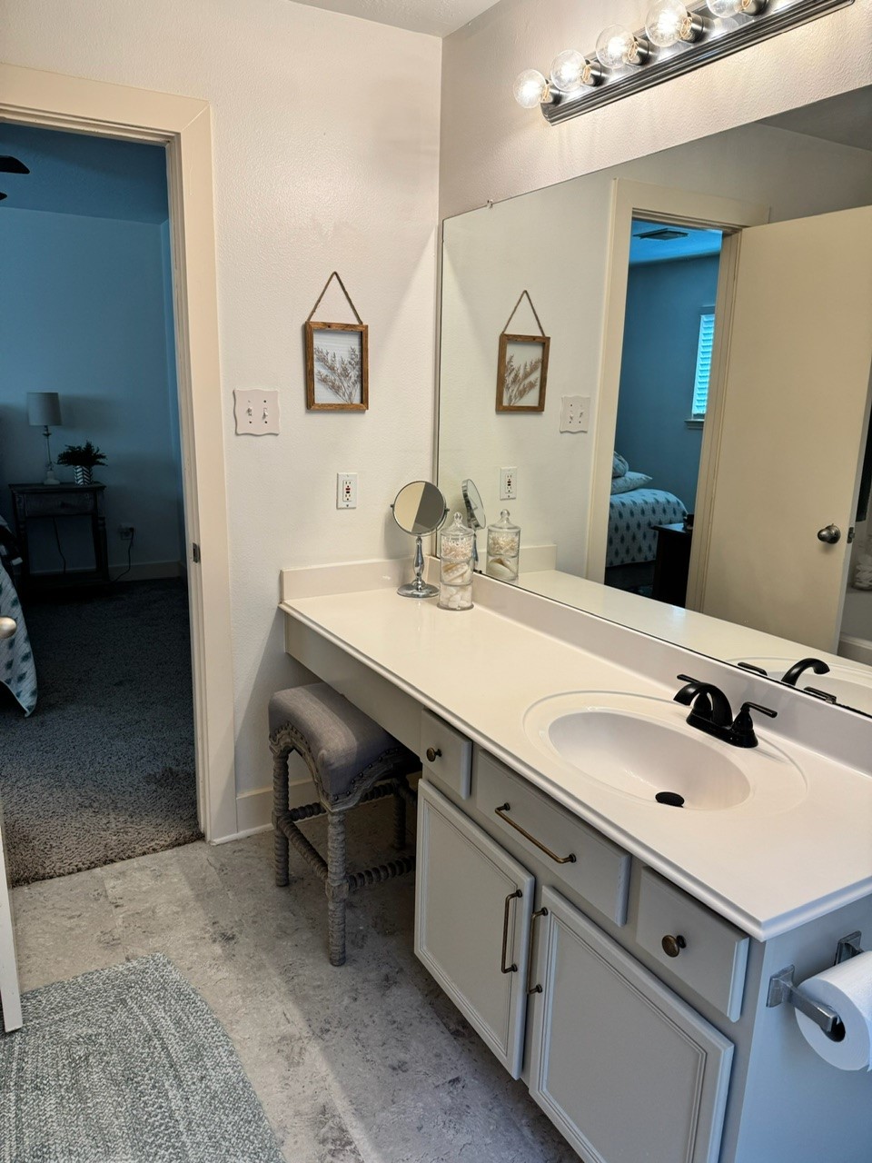 6118 Spruce Bough Court Property Photo 14