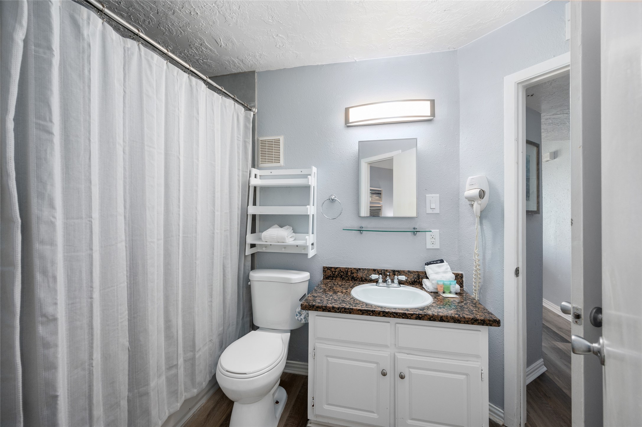 9520 Seawall Boulevard 108 Property Photo 16