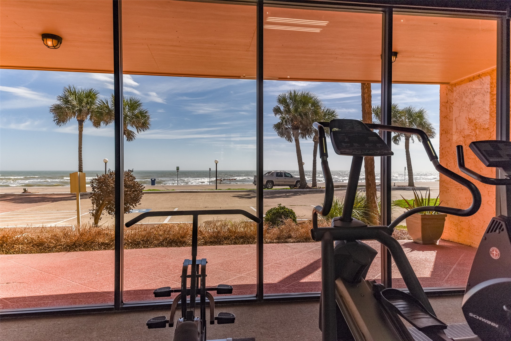 9520 Seawall Boulevard 108 Property Photo 38