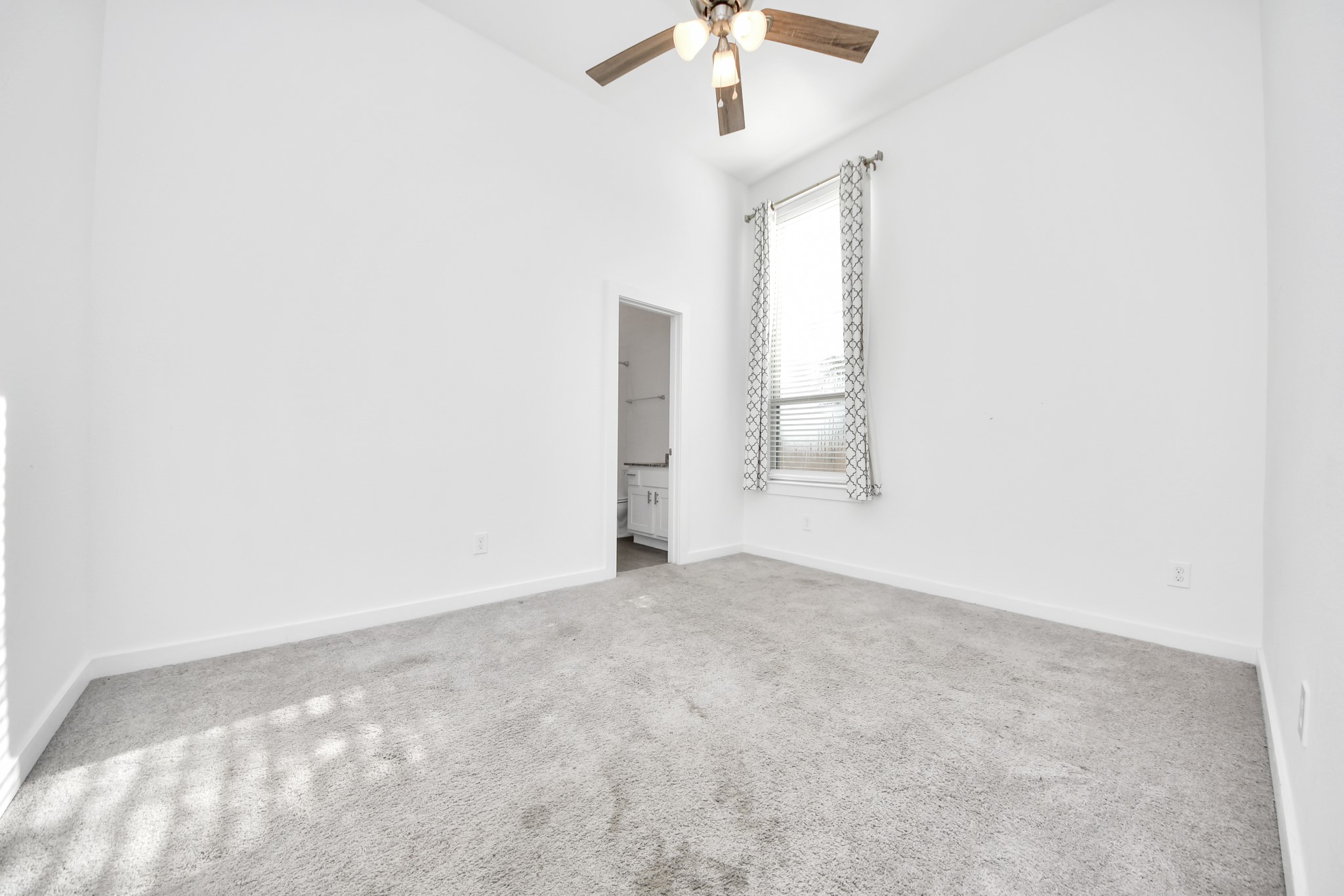 30615 Southern Dewberry Court Property Photo 17