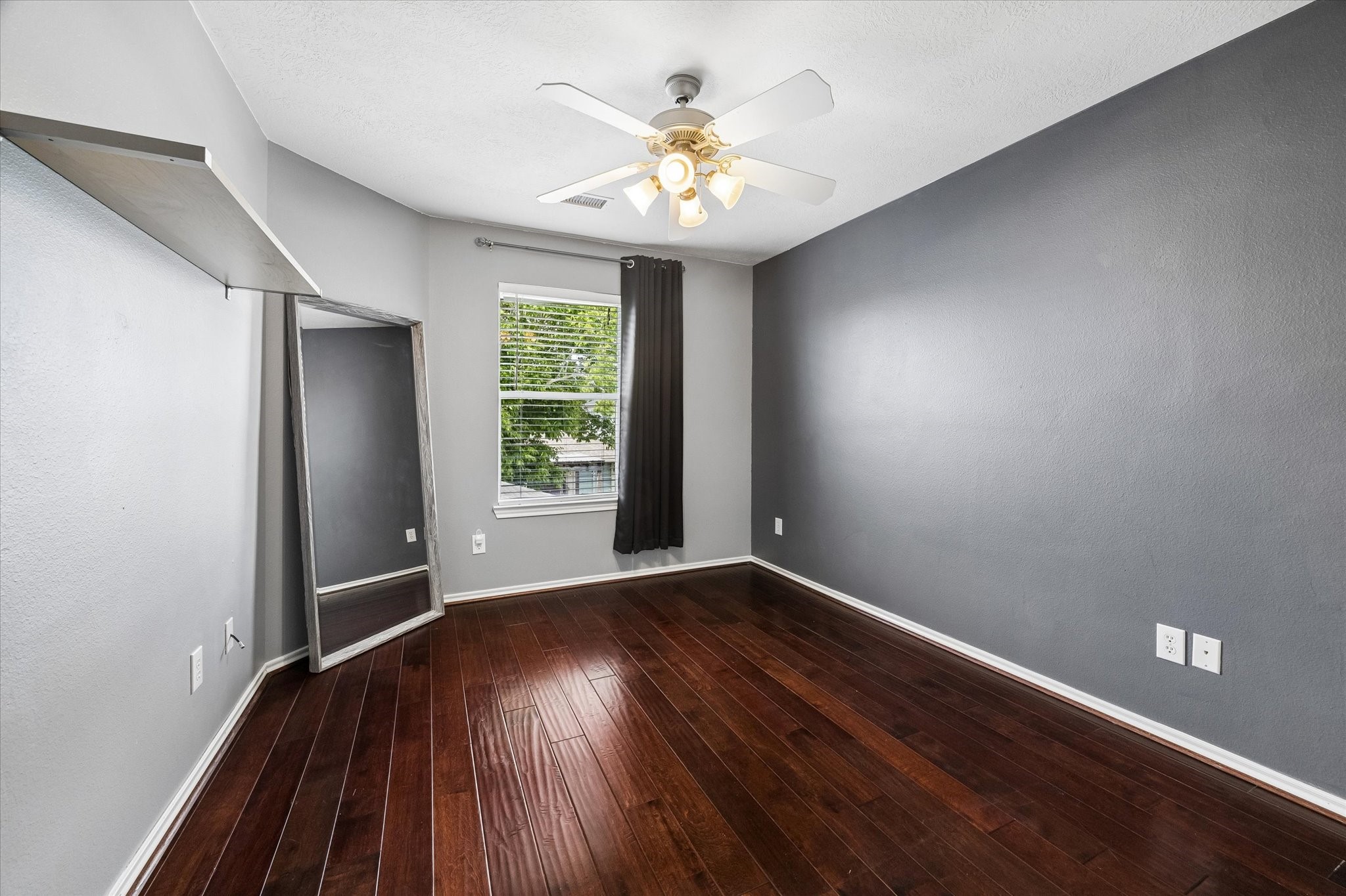 2802 White Sands Drive Property Photo 17