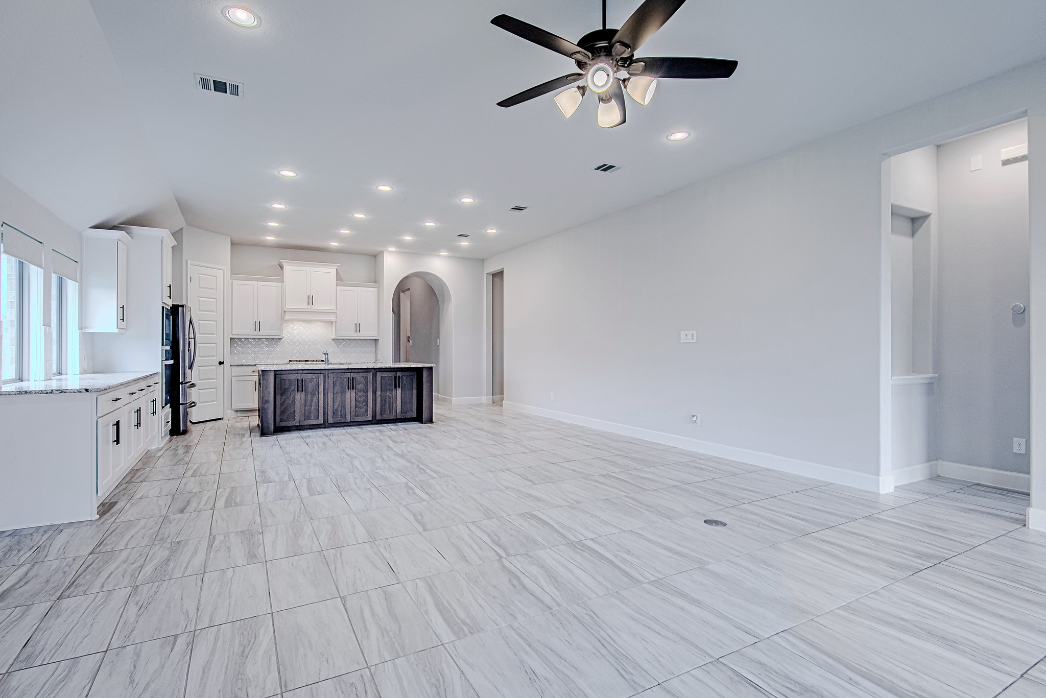 4002 Maple Glen Drive Property Photo 18