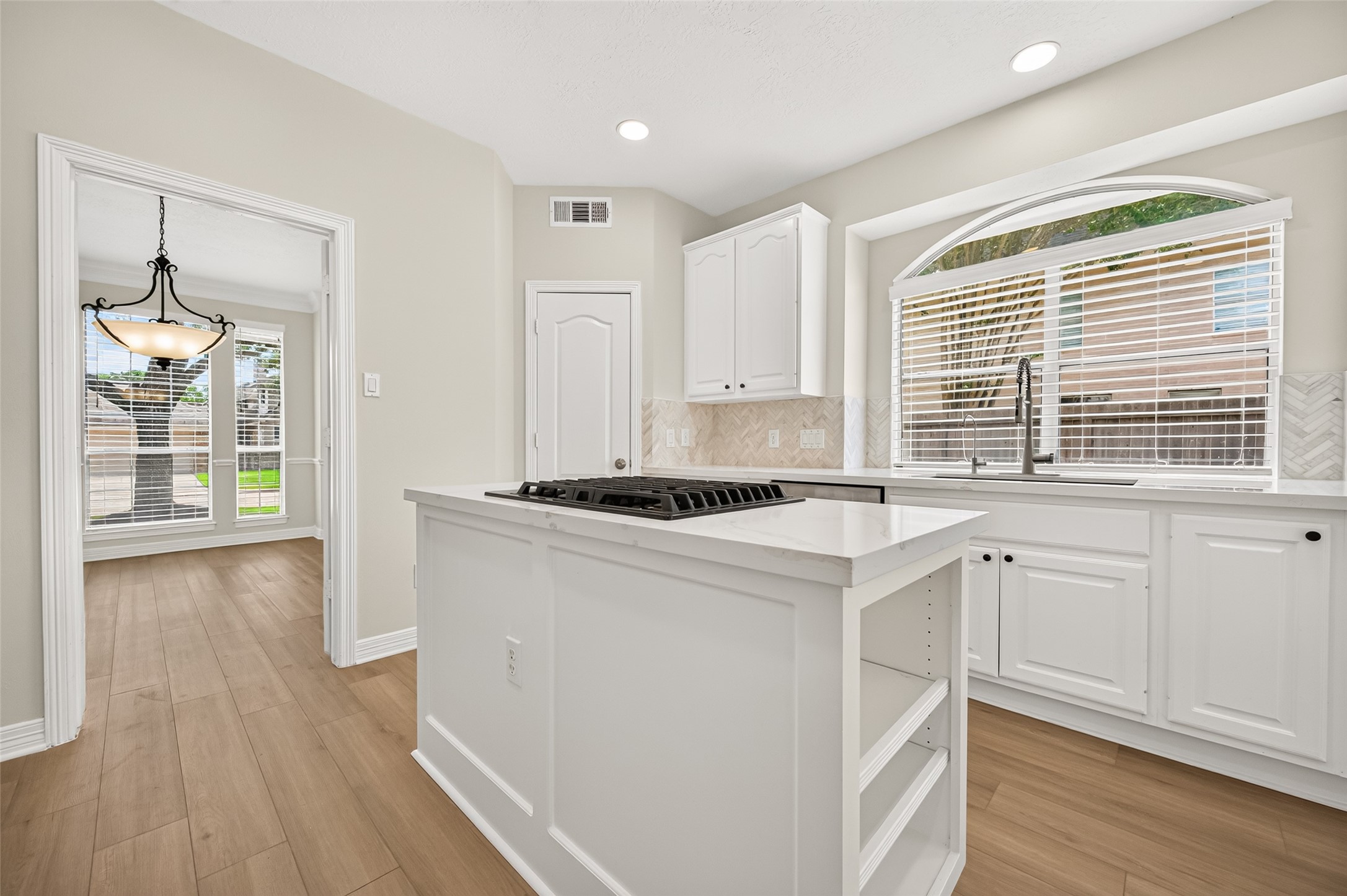 826 Ivory Ridge Lane Property Photo 13