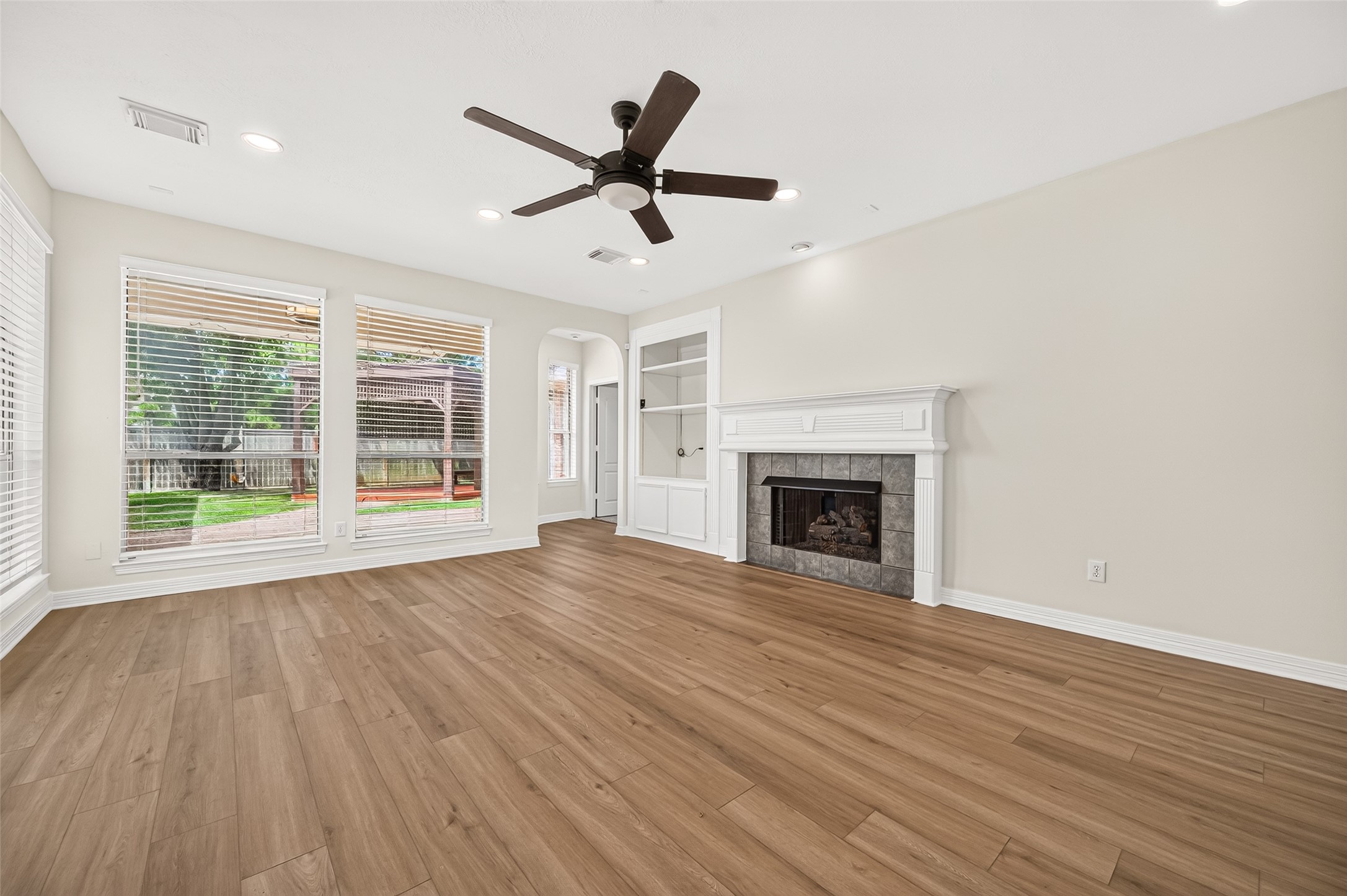 826 Ivory Ridge Lane Property Photo 19