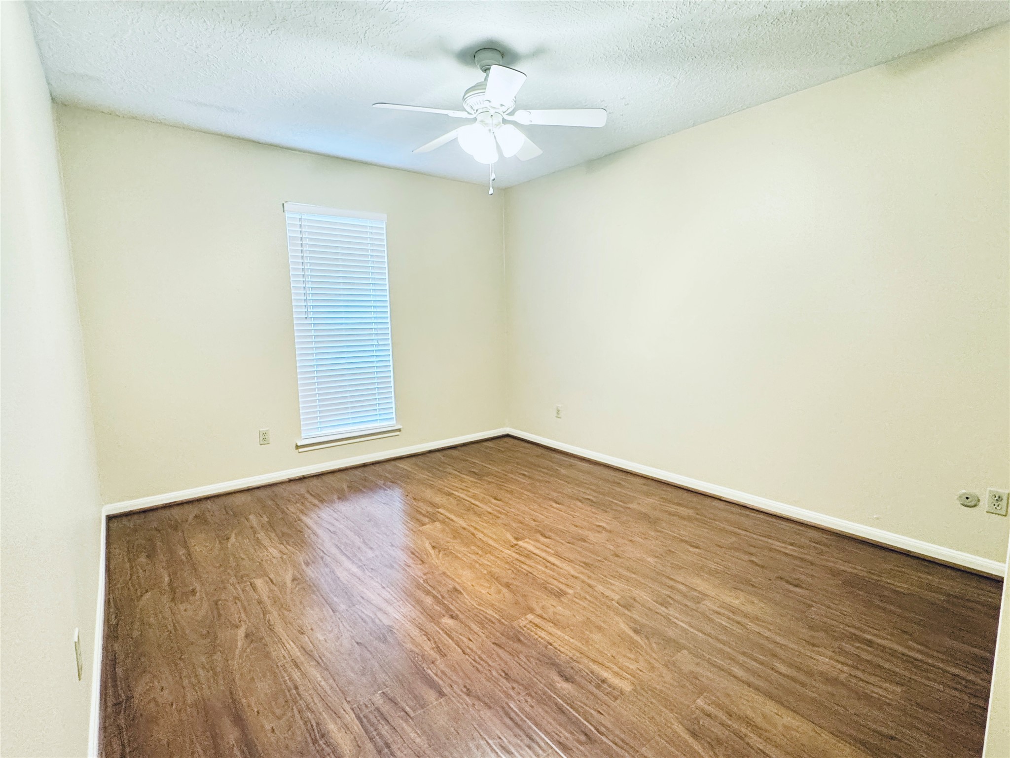 13935 Saint Marys Lane Property Photo 17