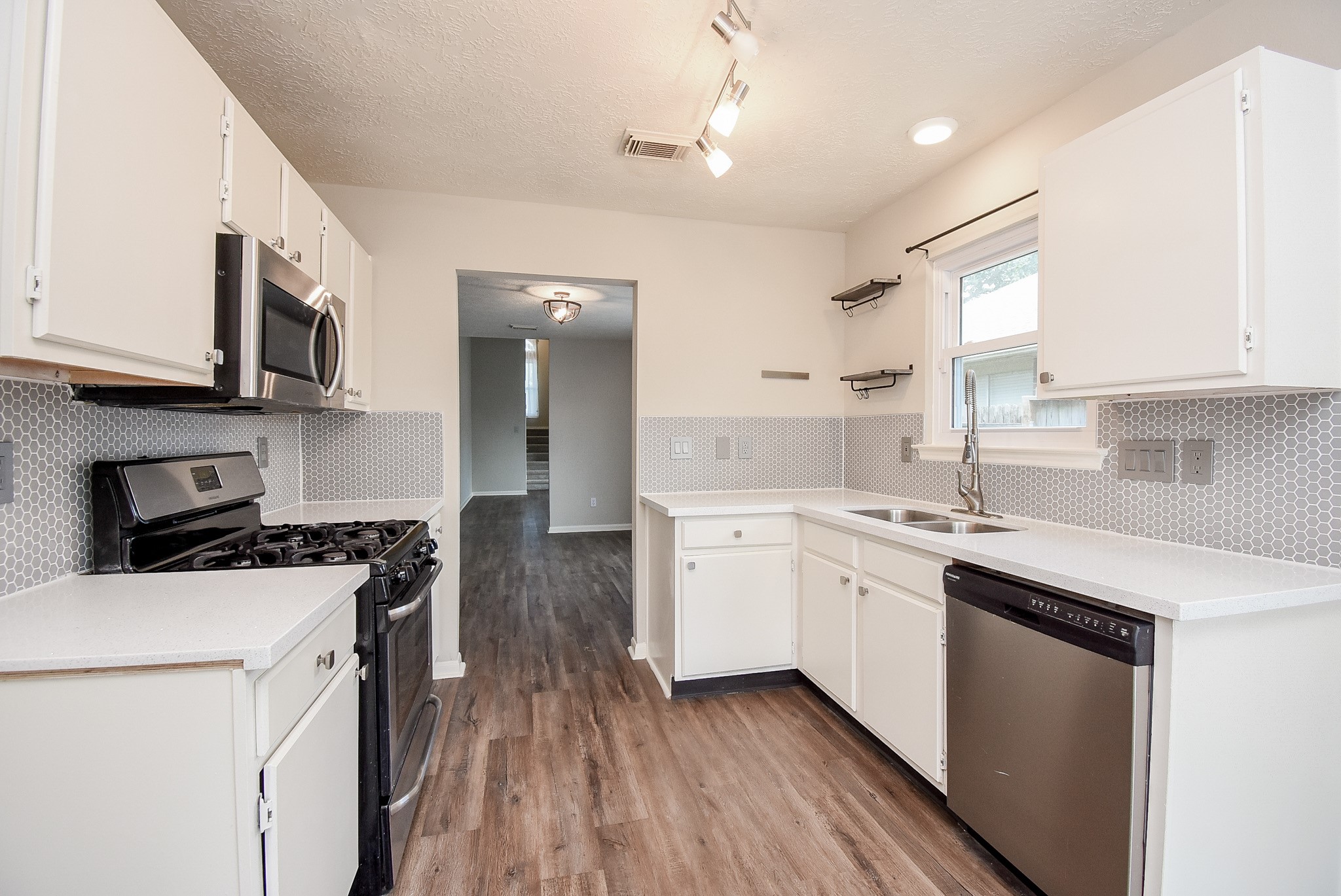 12714 Hickory Bend Drive Property Photo 10