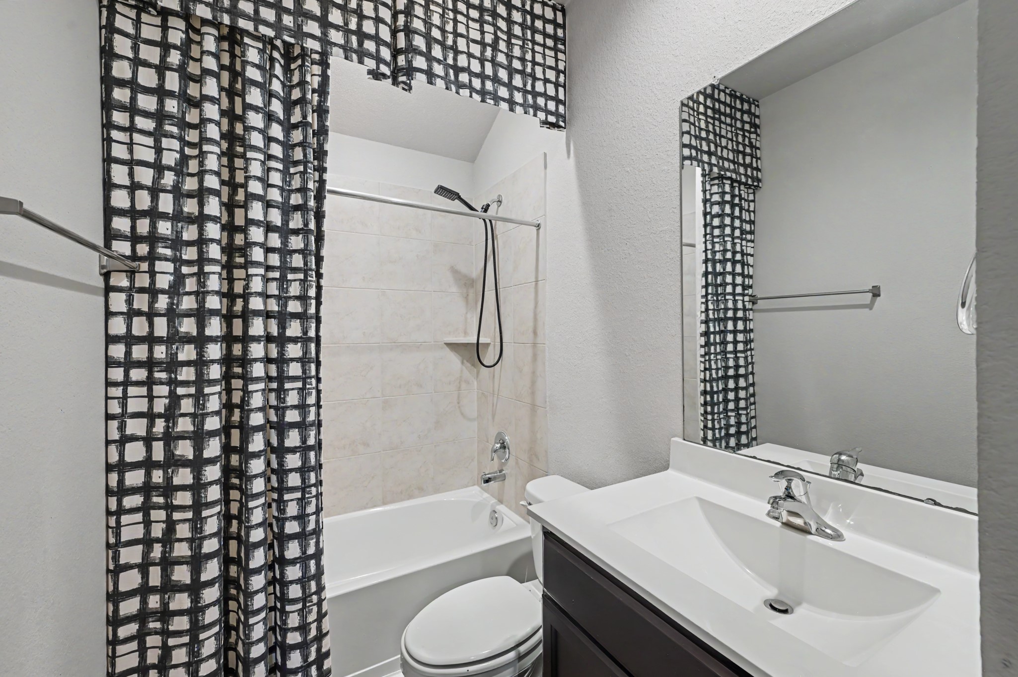 4206 San Leo Court Property Photo 7