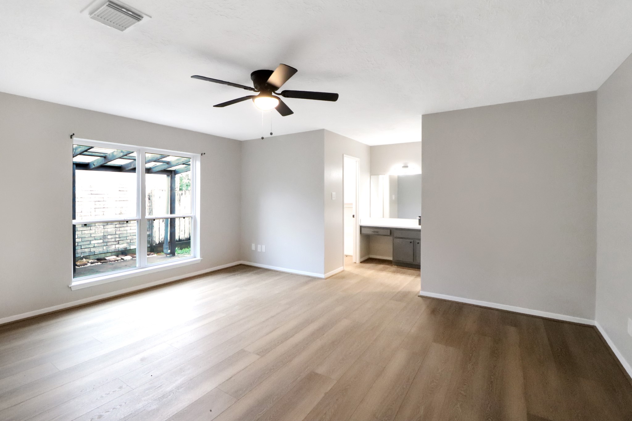 12154 Stone West Drive Property Photo 8